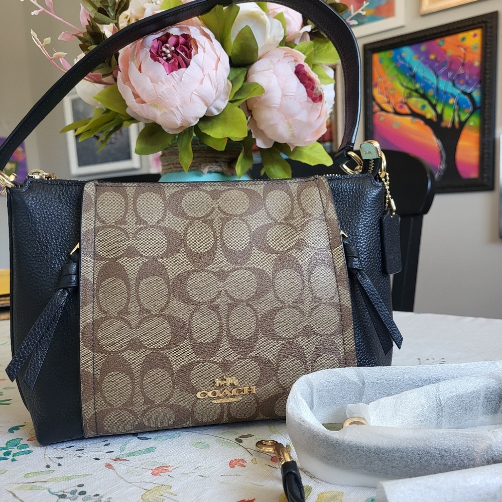 Coach Black and Brown Purse Gold Zippers